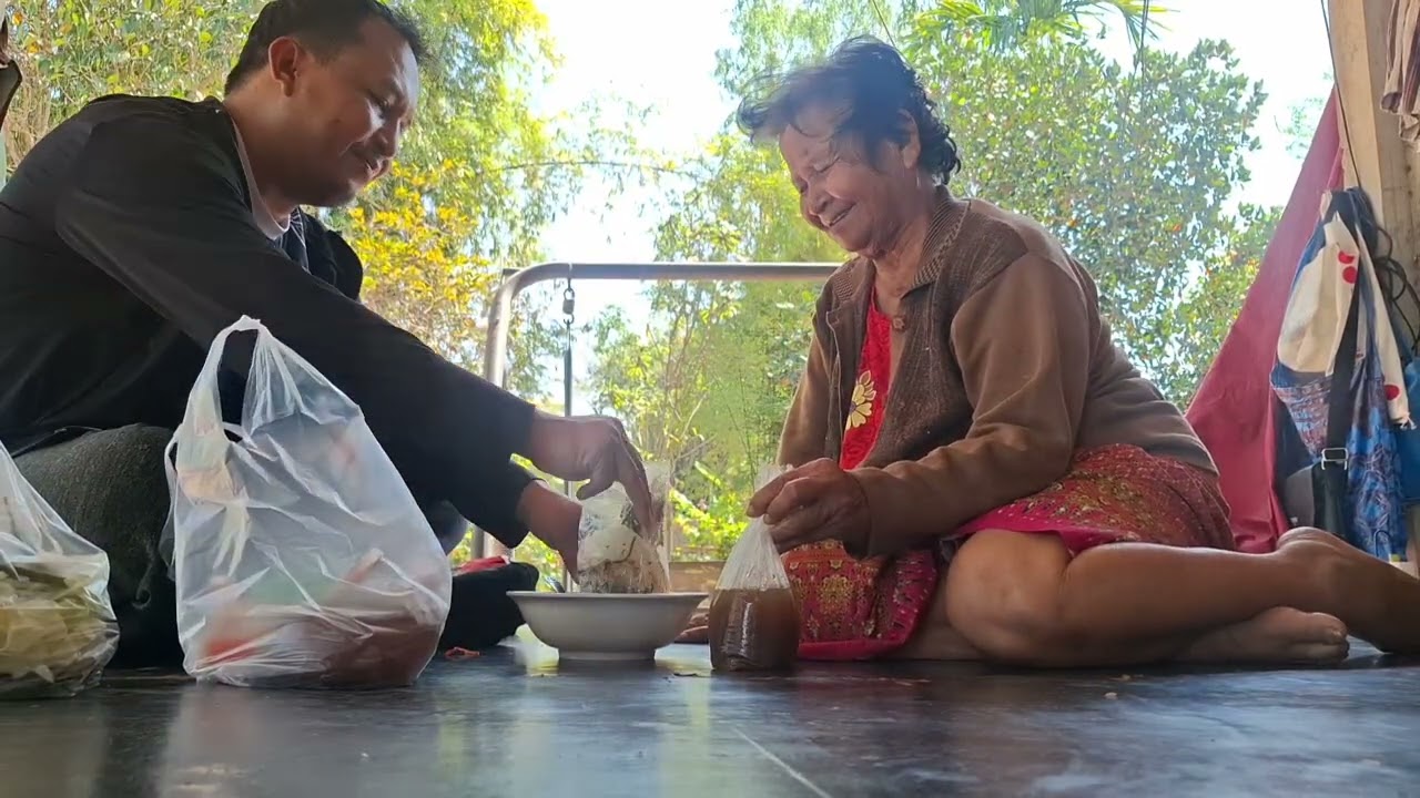 ยายย้อยถูกใจสิ่งนี้