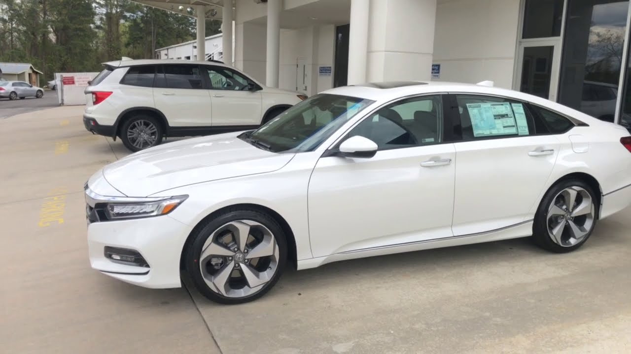 2019 Honda Accord Touring | Pro Walkaround