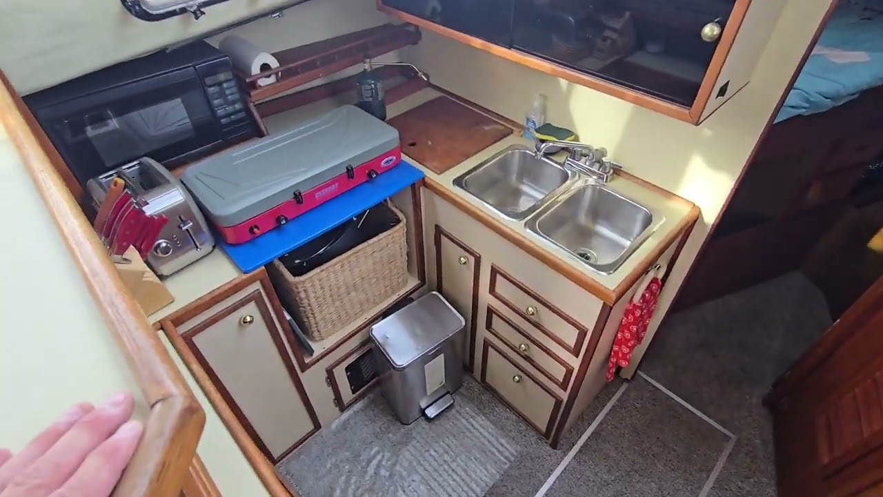 1981 ZFI Gas Powered Trawler 30 -$7500.  *don't forget to like and subscribe for new videos