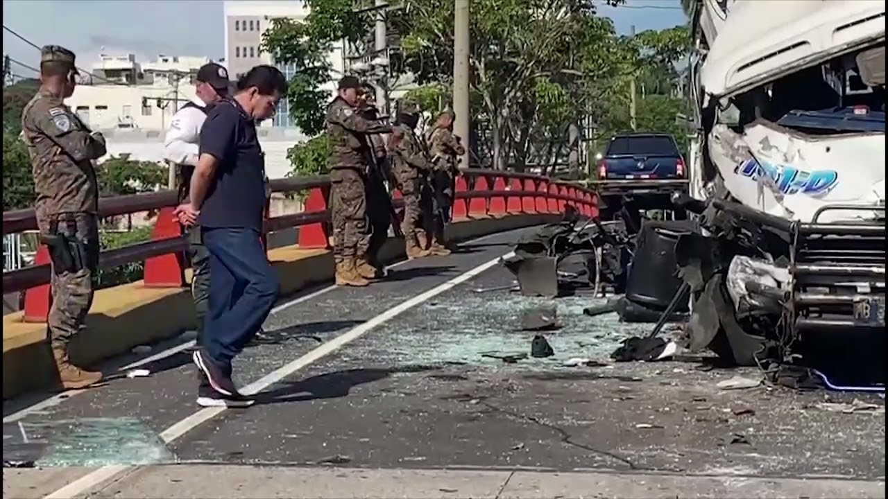 Una persona fallecida y varias lesionadas tras accidente de transito en Santa Tecla