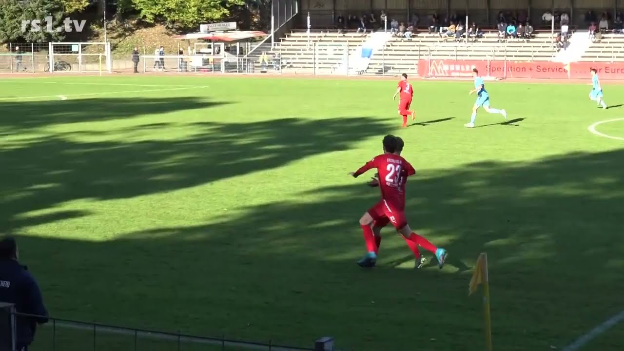 FC Remscheid besiegt SpVgg Steele, verteidigt Tabellenführung