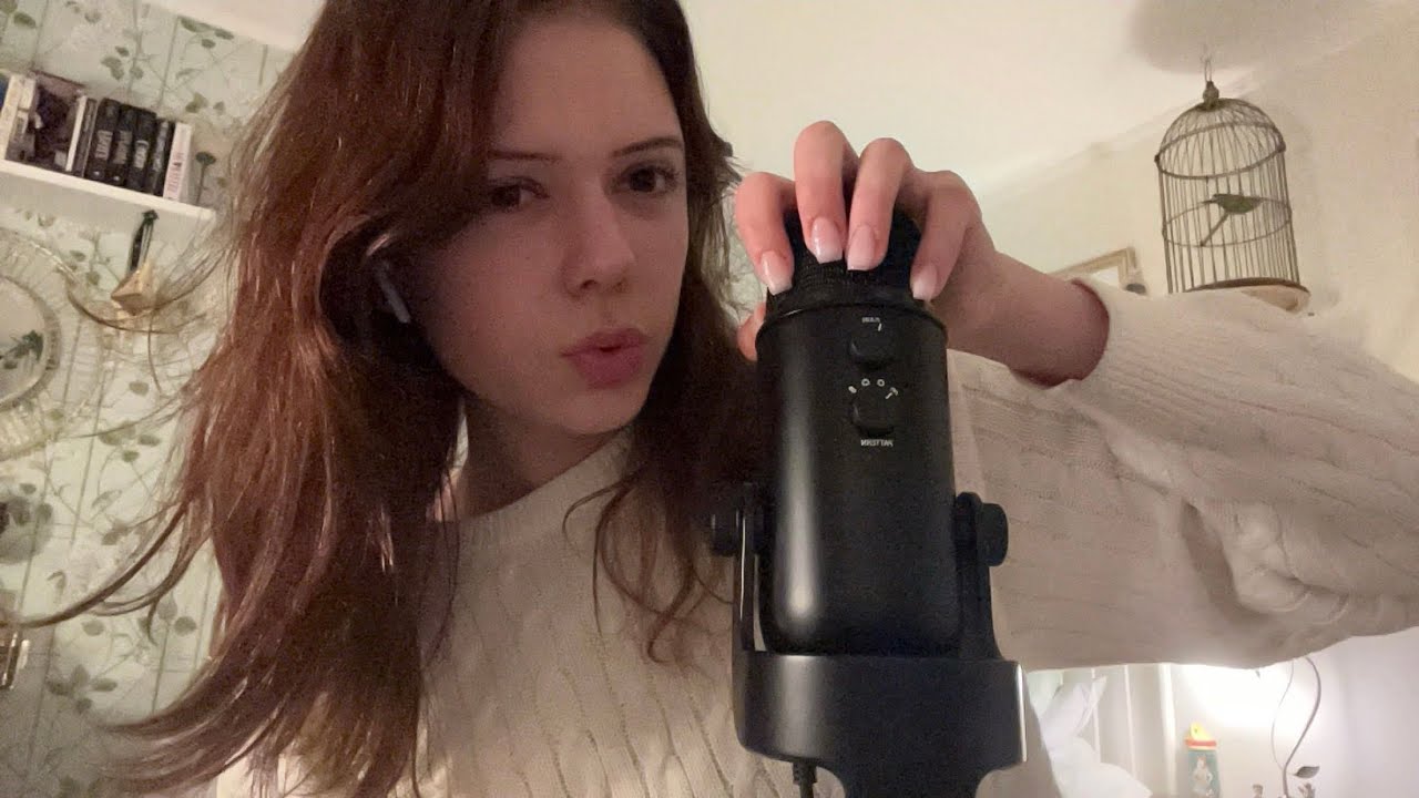 Asmr~mic scratching+mic tapping(some rambling)🎀