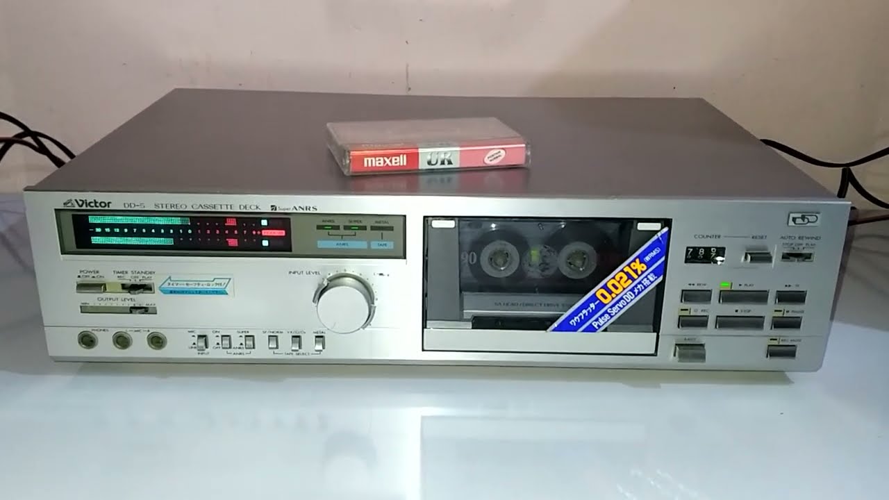 Victor DD-5 2head stereo cassette deck. direct drive with super ANRS system by JVC