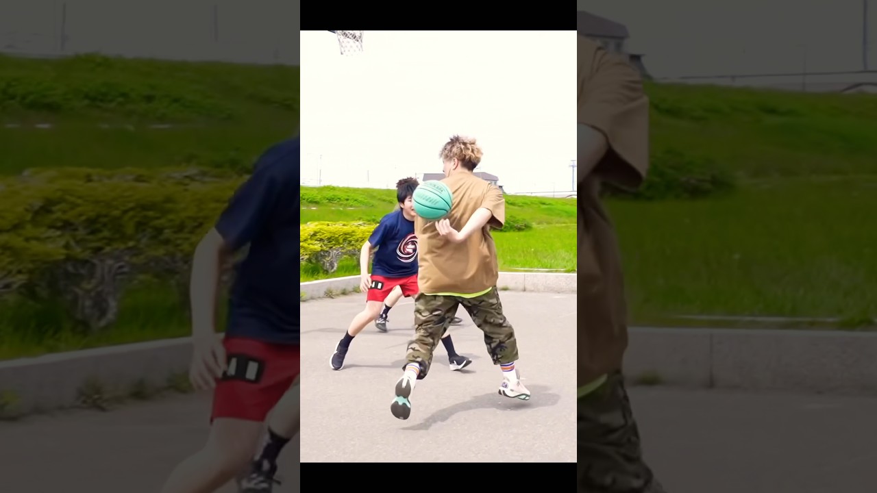 オシャレパスフェイク👍🏀 #バスケ #whitea #streetball #ballislife