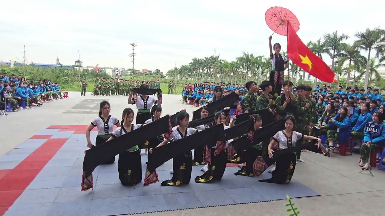 Chiếc khăn Piêu - 10A2 + 11B1