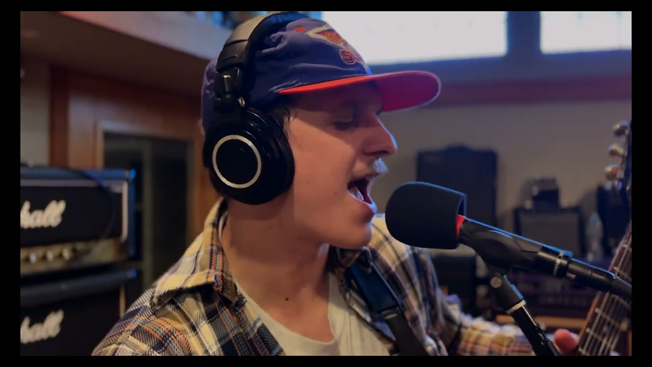 Pretty Rude - Live at God City [Full Session]