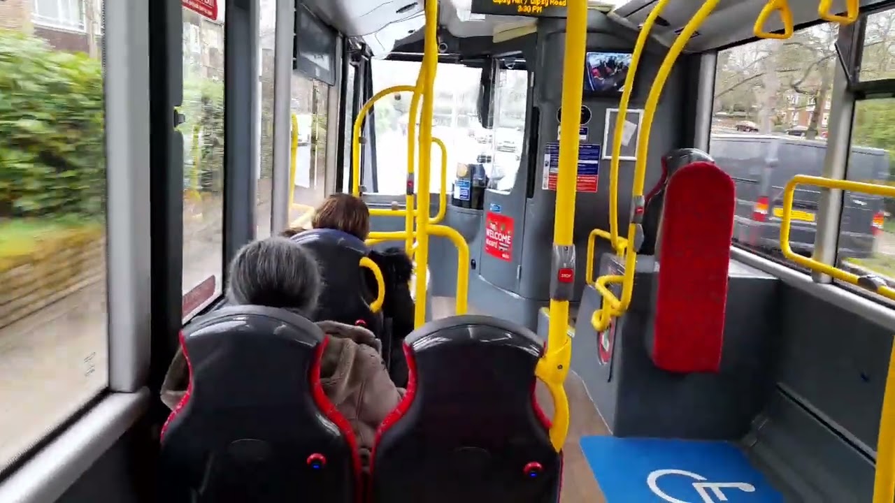 (SCREAMING EV!) Abellio London Switch Metrocity on 322 to Clapham Common!