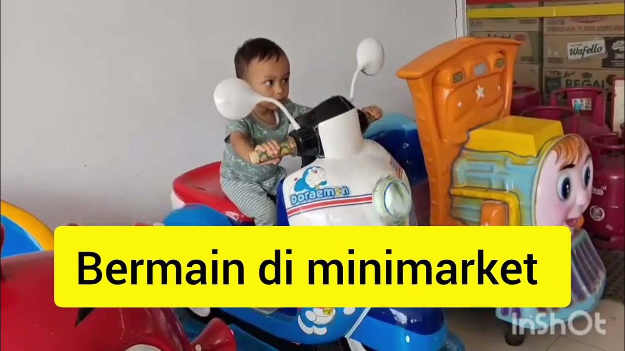 Vlog Azro pertama kali naik kereta api 
