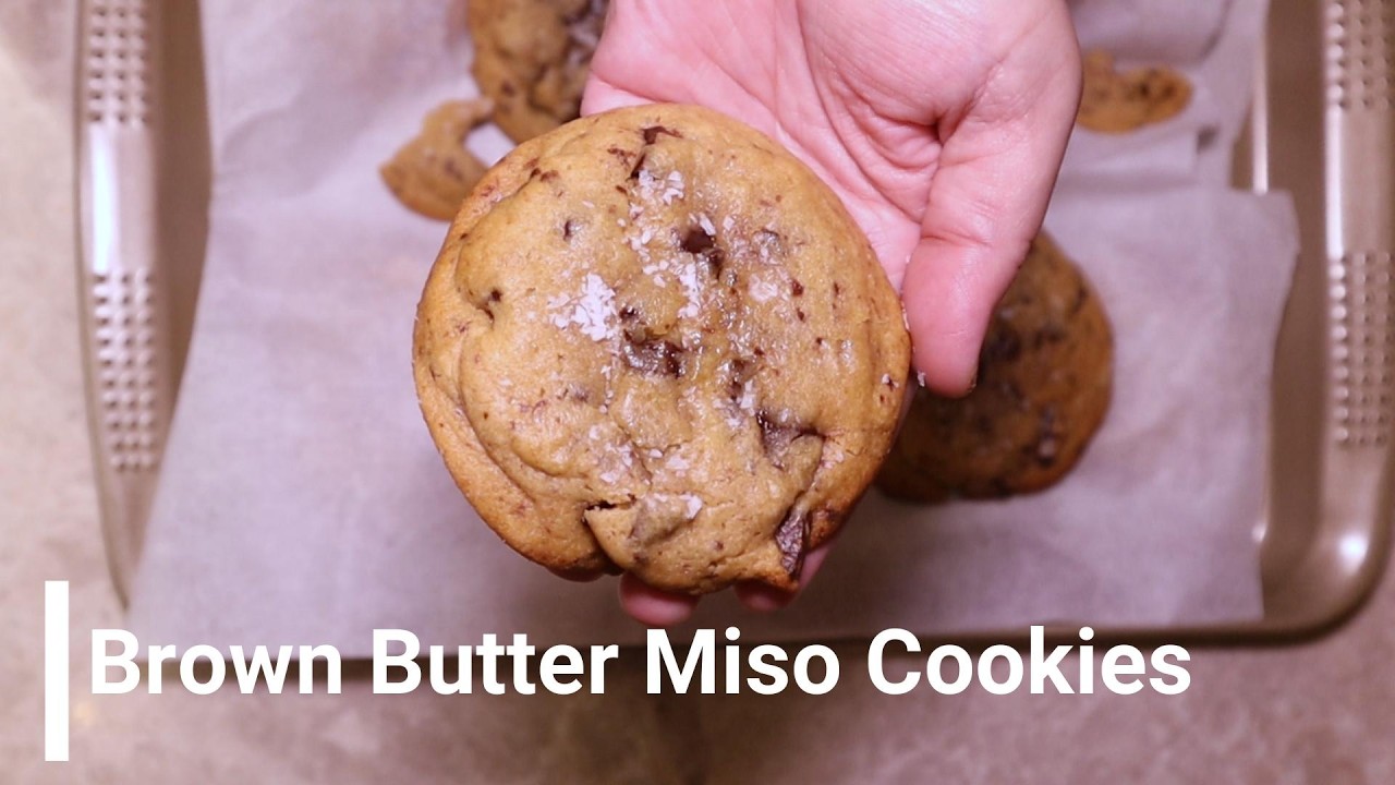 Browned Butter Dark Choc Sea Salt Miso Cookies-كوكيز بالكاكاو الغامق ومعجون الميسو HappyKittyKitchen