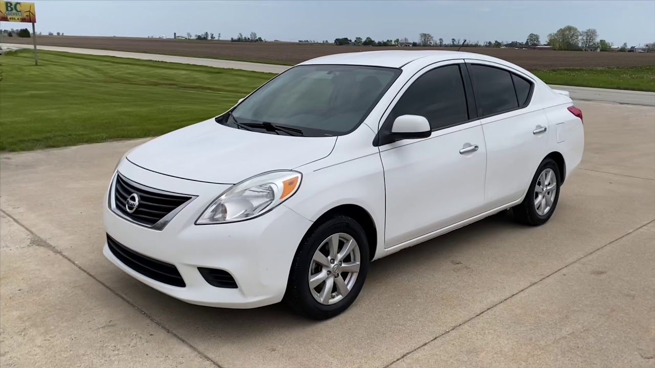 2014 Nissan Versa SV