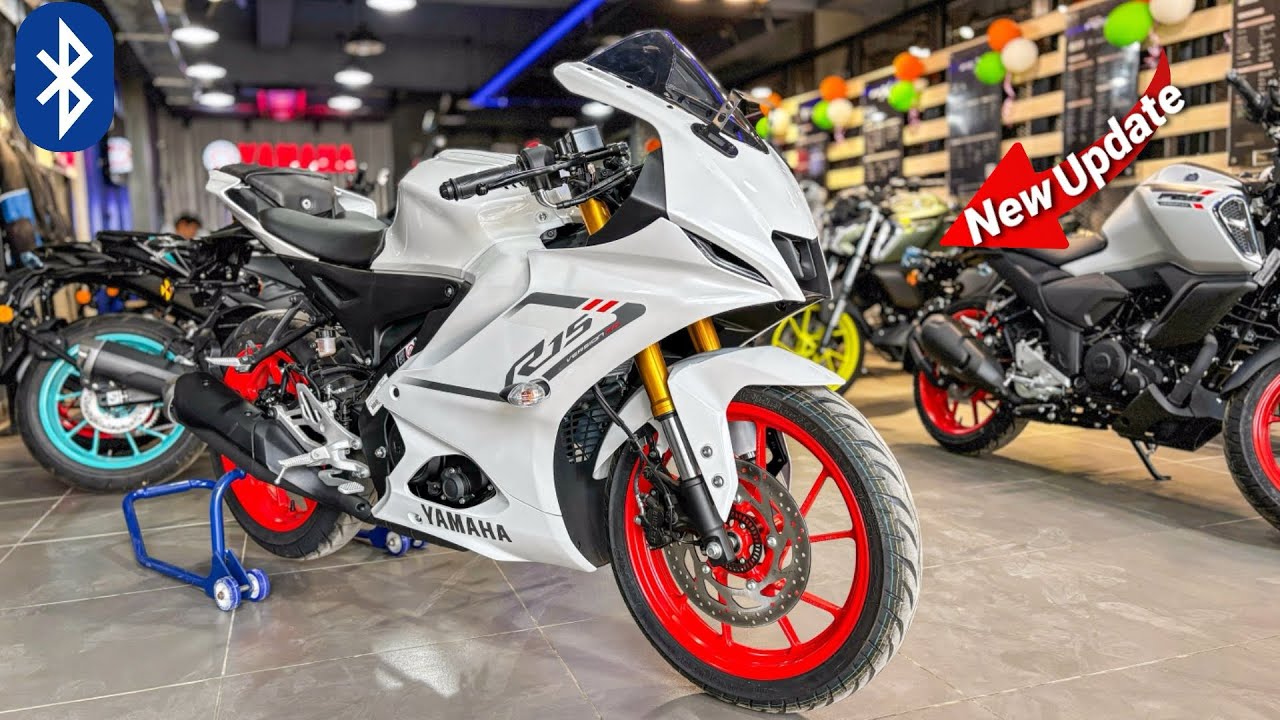 All New 2025 Yamaha R15 v4 Detailed Review: Newly Added Features, Exhaust Sound & On Road Price ?