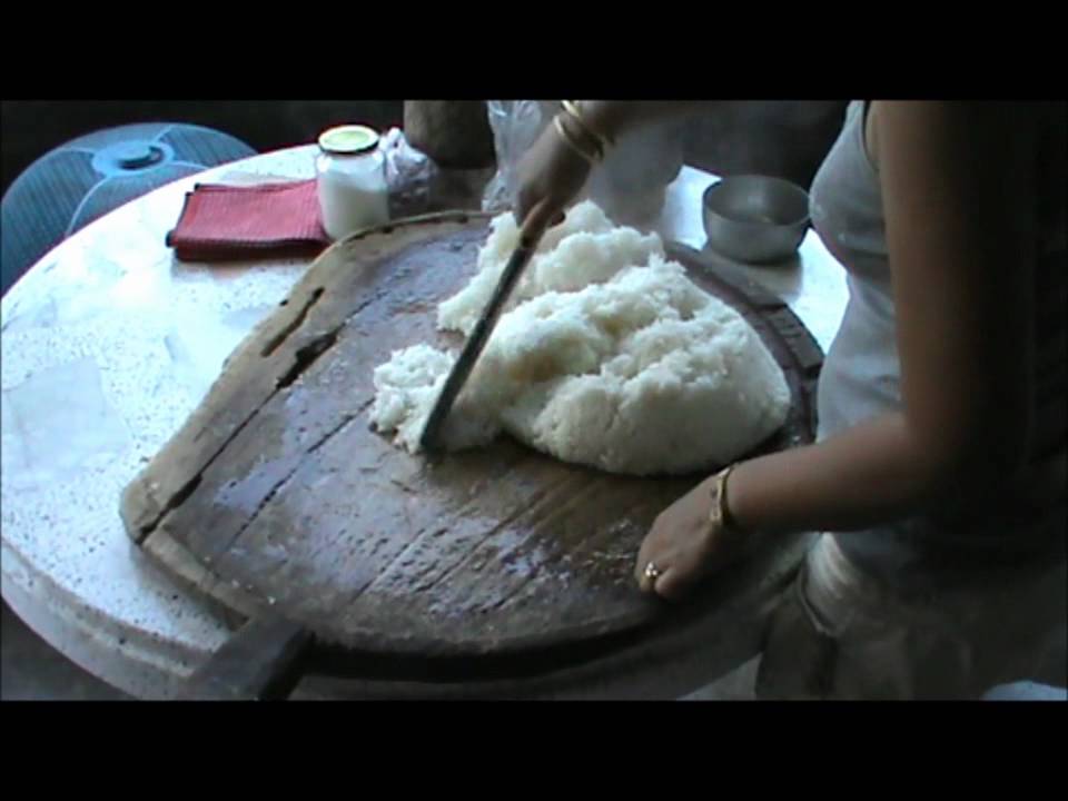 Cooking Sticky Rice (glutinous rice) Over an Open Fire.