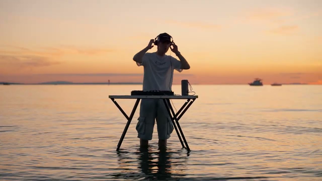FINTO Lakeside Sunset DJ Set | Let the waves move your soul.