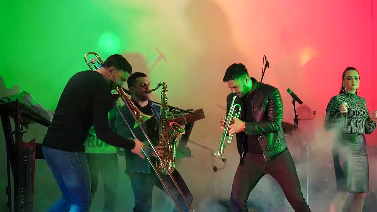 RICKY MARTIN - Livin' La Vida Loca (Grupa CENTRIFUGA cover)