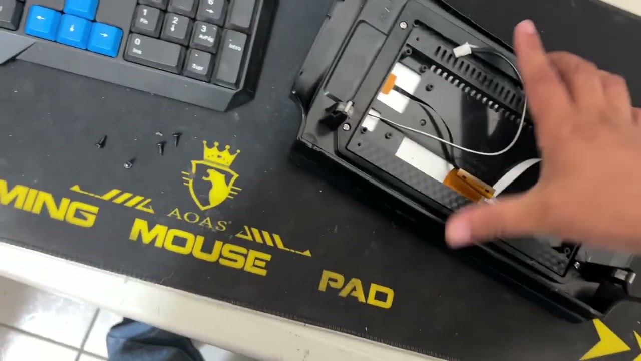 Quitar molesto ruido del motor en un estereo chino de aliexpress 10 pulgadas