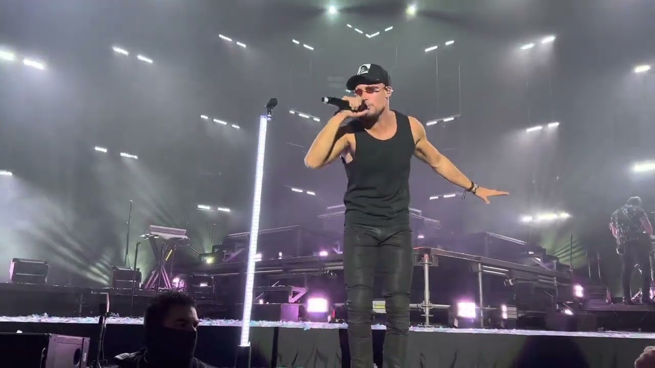 Big Time Rush - Paralyzed ( Palacio de los Deportes, México)