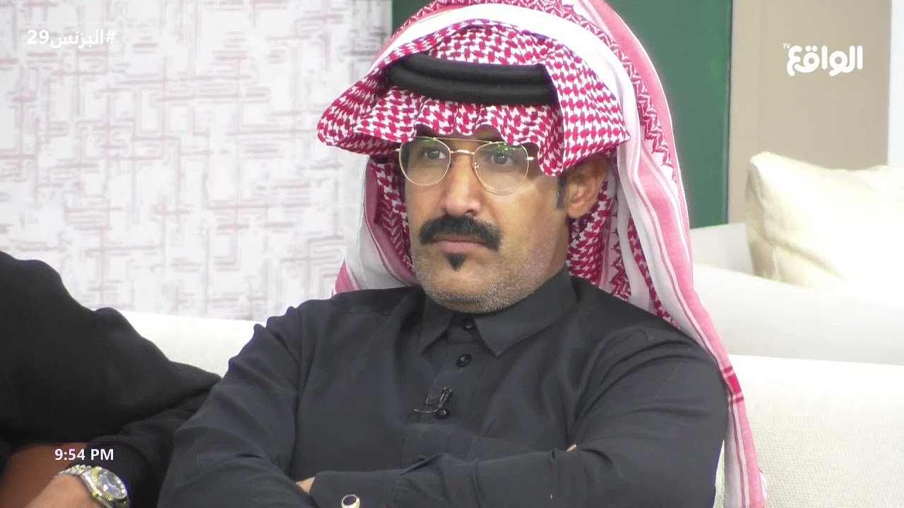 لمسة وفاء وحب من الجمهور لمسفر بن رميثه #البزنس29