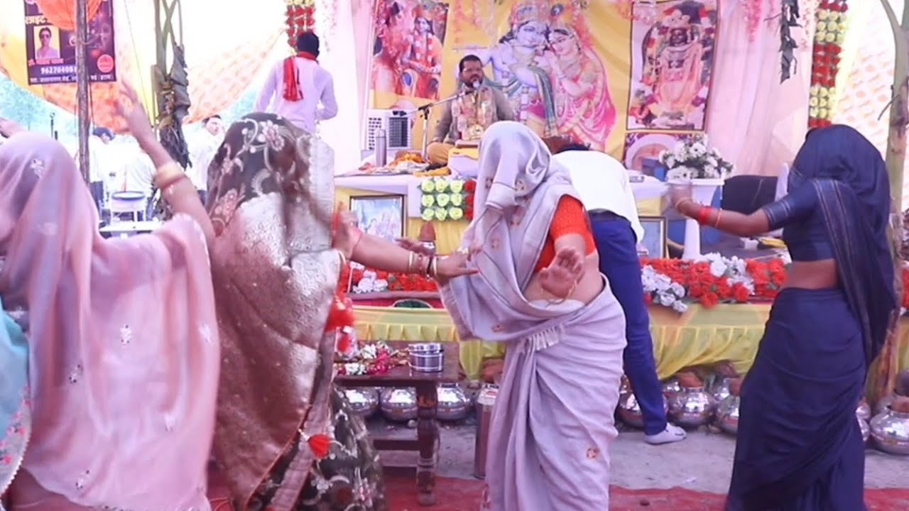 बघुईया सैफई ,भाव में झूम उठा पूरा भक्त समाज//संजीव कृष्ण शास्त्री