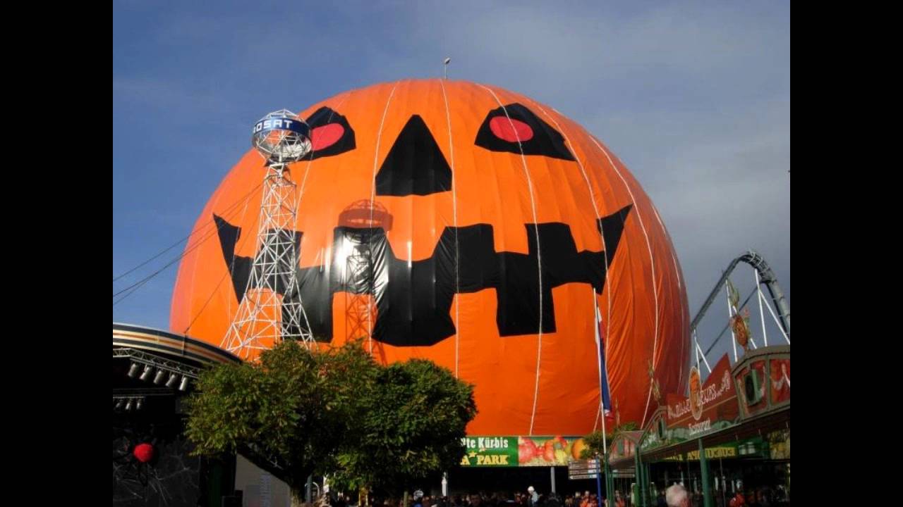 It's halloween europa park