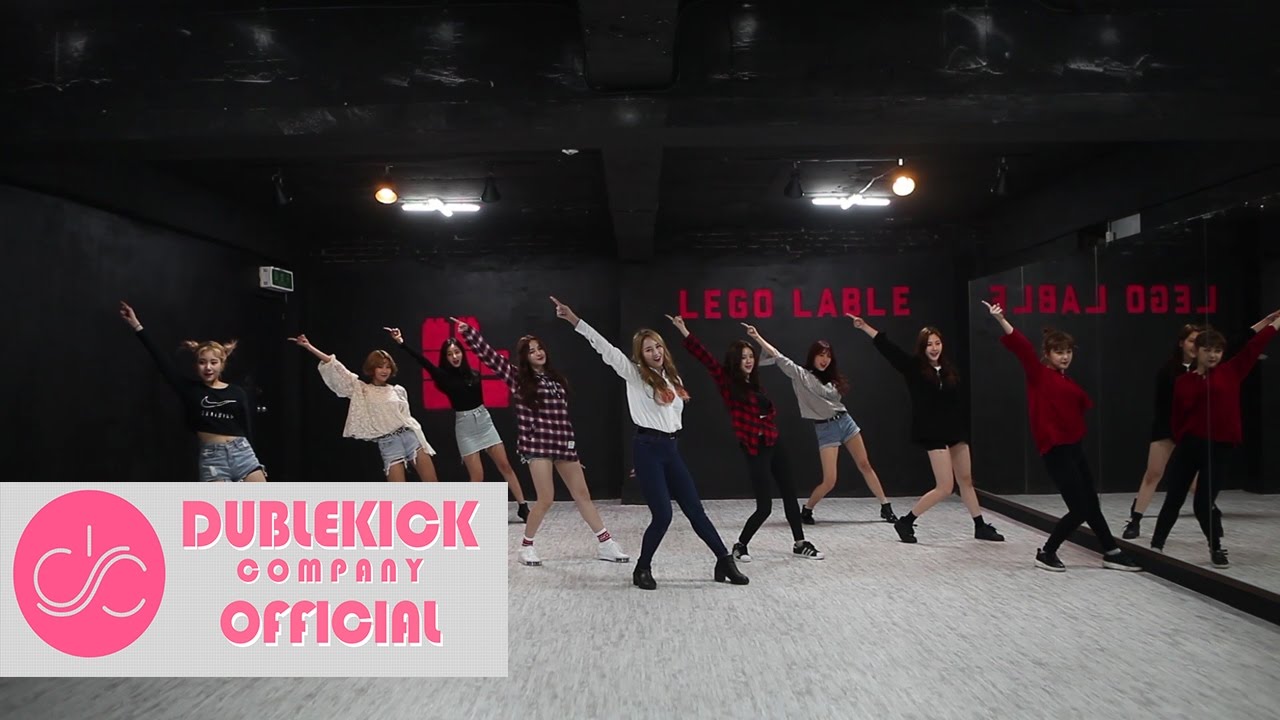 MOMOLAND(모모랜드) - 
