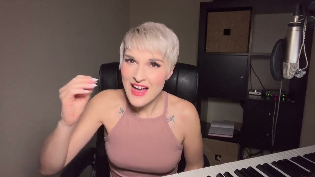 Vocal Coach Talks Vocal Fry