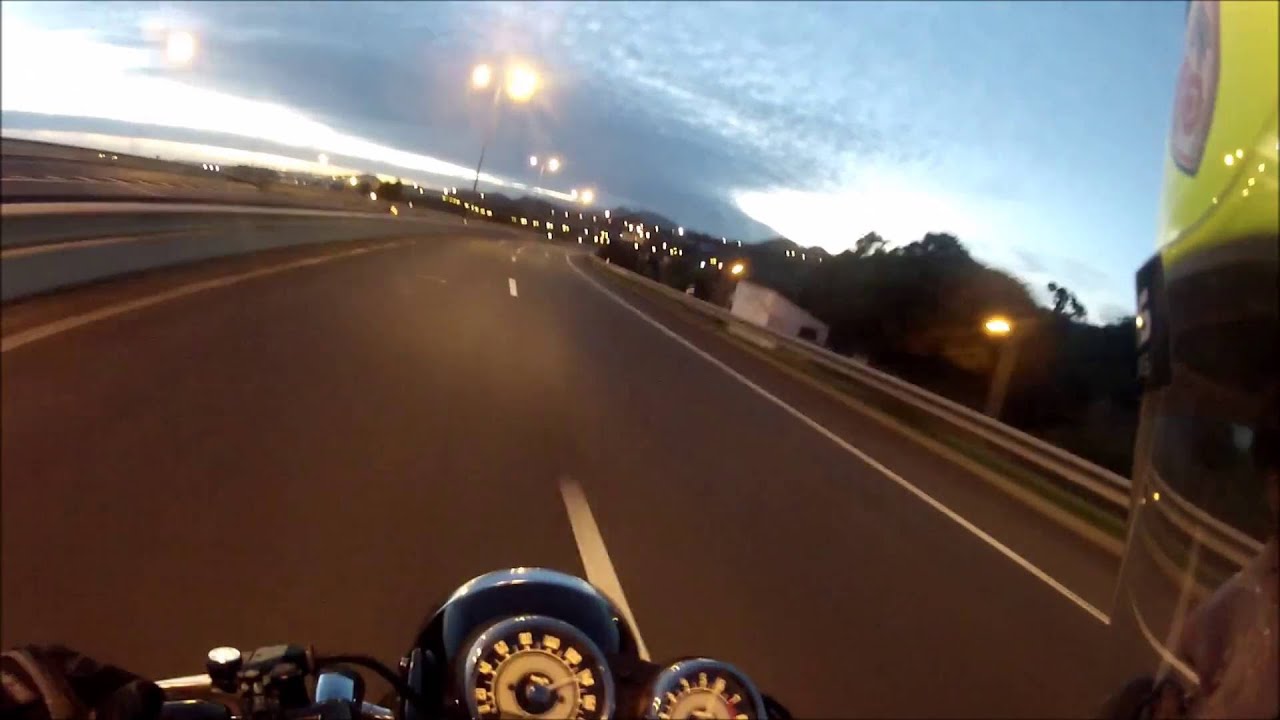 W800 top speed