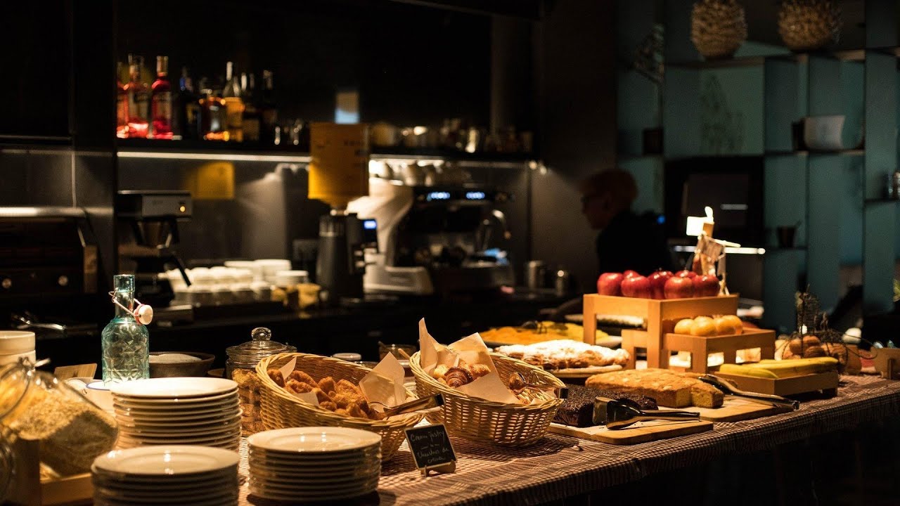 Yurbban Trafalgar Hotel | Barcelona, Spain | Hotel Review🏠