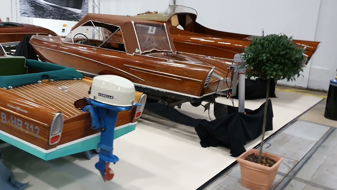 Oldieboote Sonderausstellung original Schneider Boote Boot & Fun 2021
