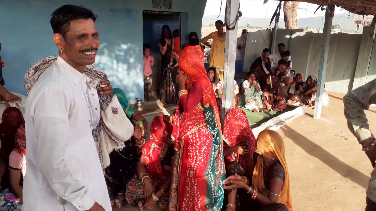 सिंगर मदन फामडा ने देशी ऊछाटा गीतो मे गुर्जर गुर्जरीयो को जबरदस्त ऐसा  डांस किया जो पहले कभी नहीं