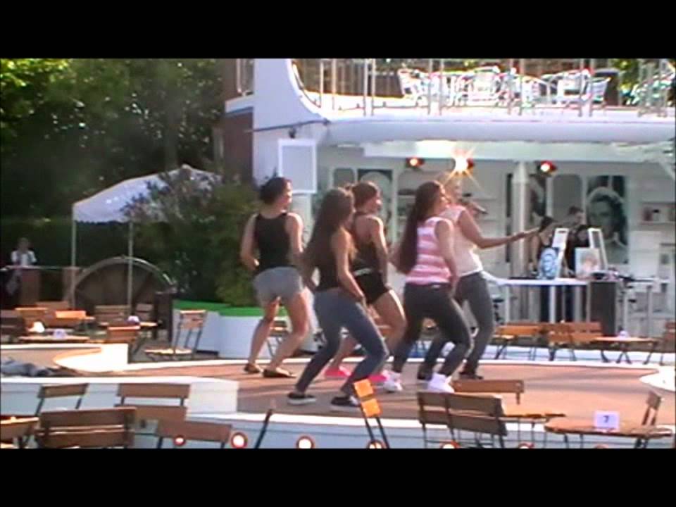 12.8.12 ZDF Fernsehgarten Loona bei den Proben