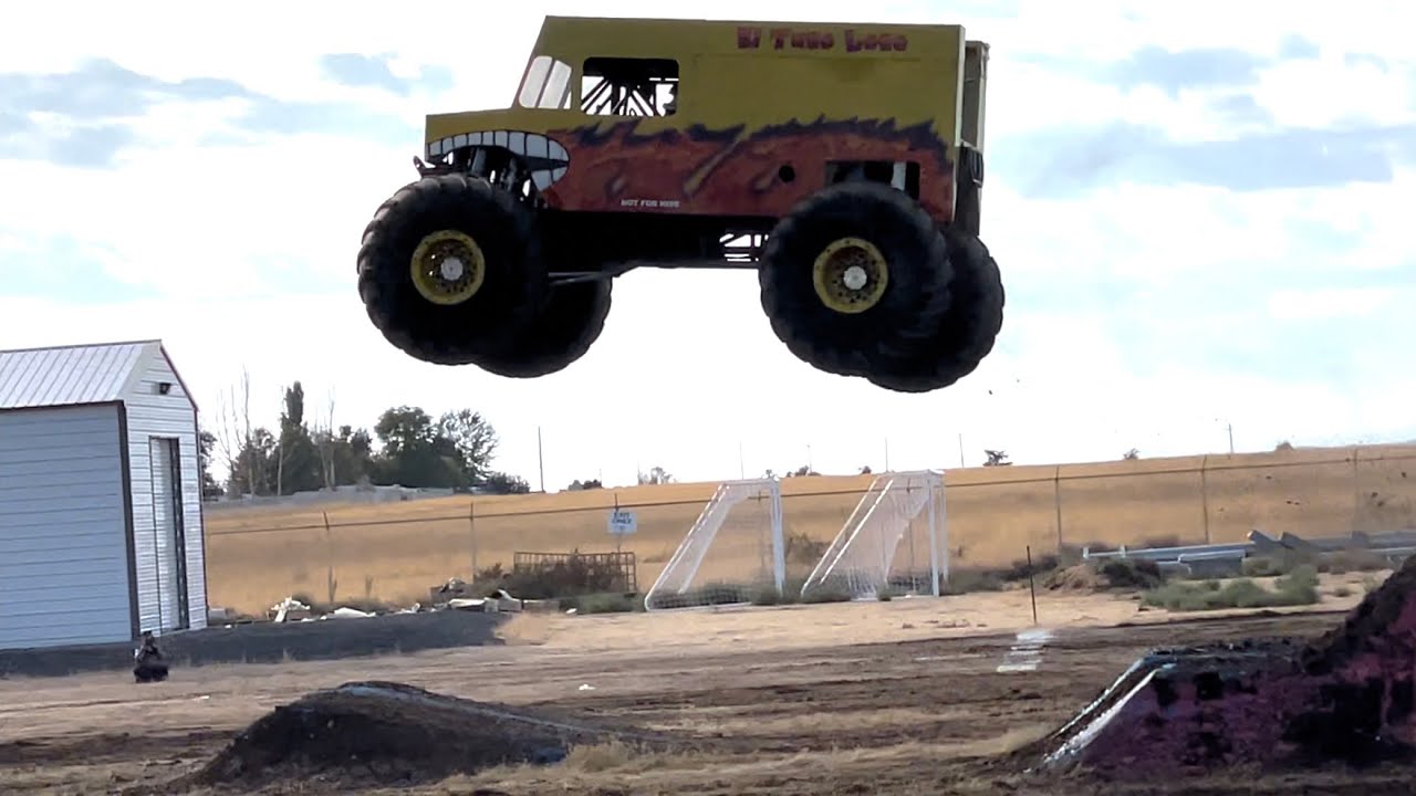 Тур Monster Truck Insanity в Хермистоне, штат Орегон, 2025