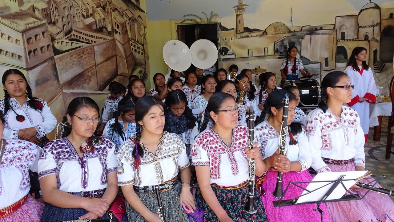 Banda “Ka´Ux” de Santa María Tlahuitoltepec Mixe Oaxaca - Carnaval de San Pedro Cuajimalpa CDMX 2017
