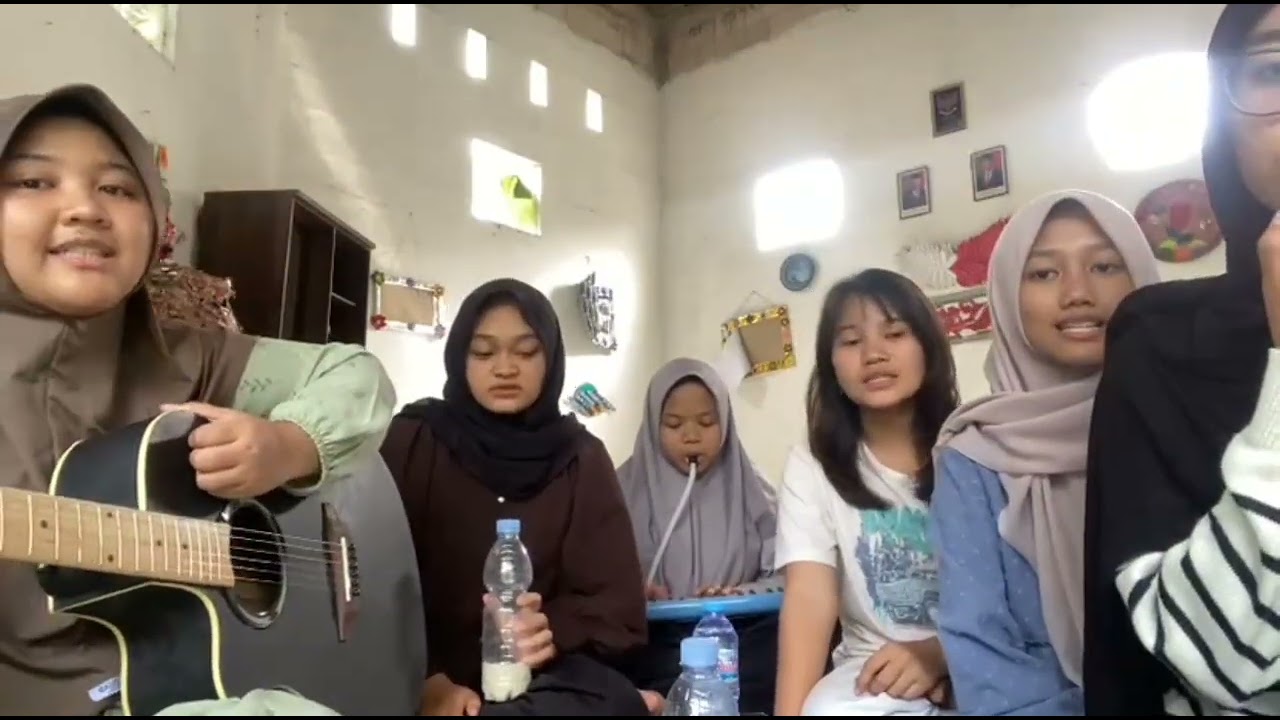 Tugas Bahasa Indonesia Musikalisasi Puisi Kelompok 4 XI - B 