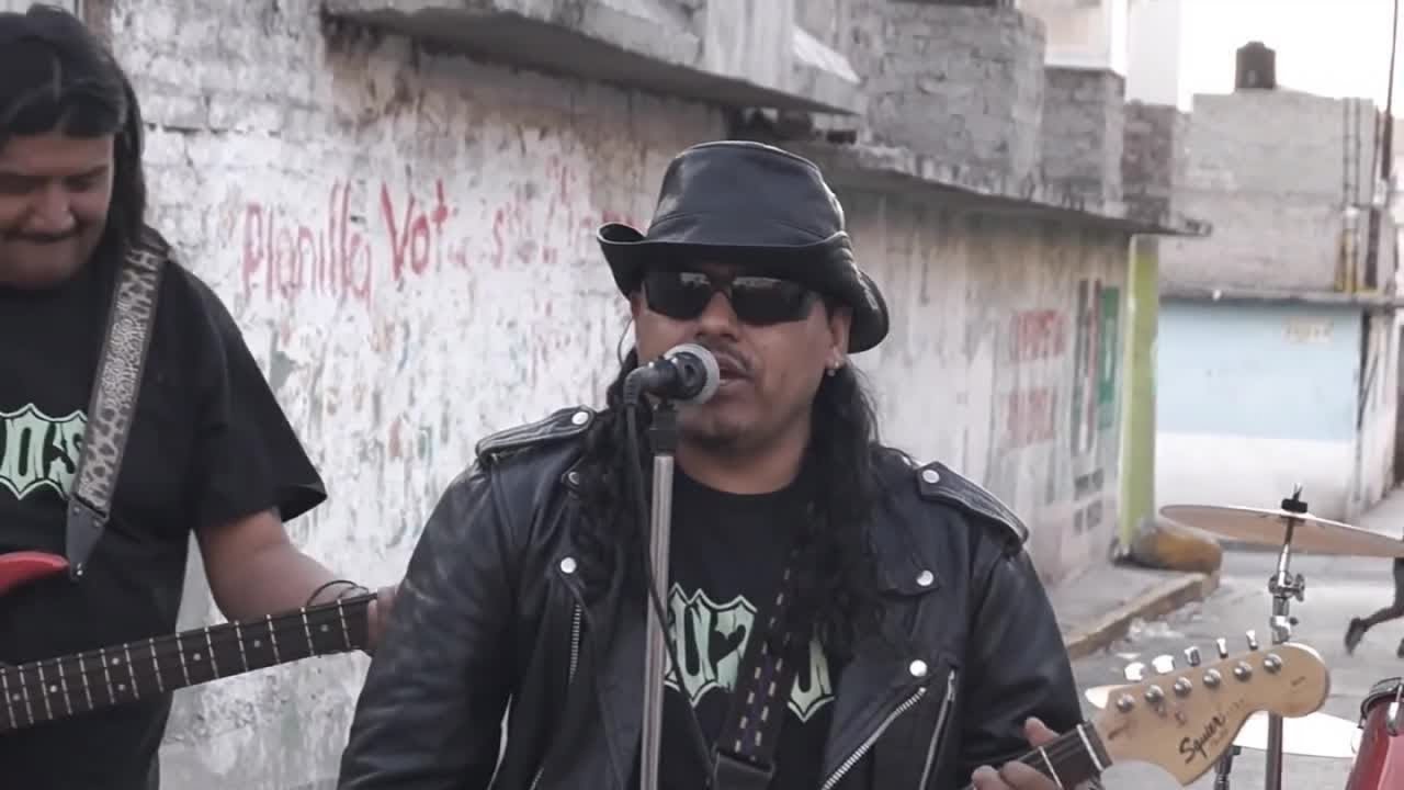 Tuzos - Pidele Al Tiempo (Video Oficial)
