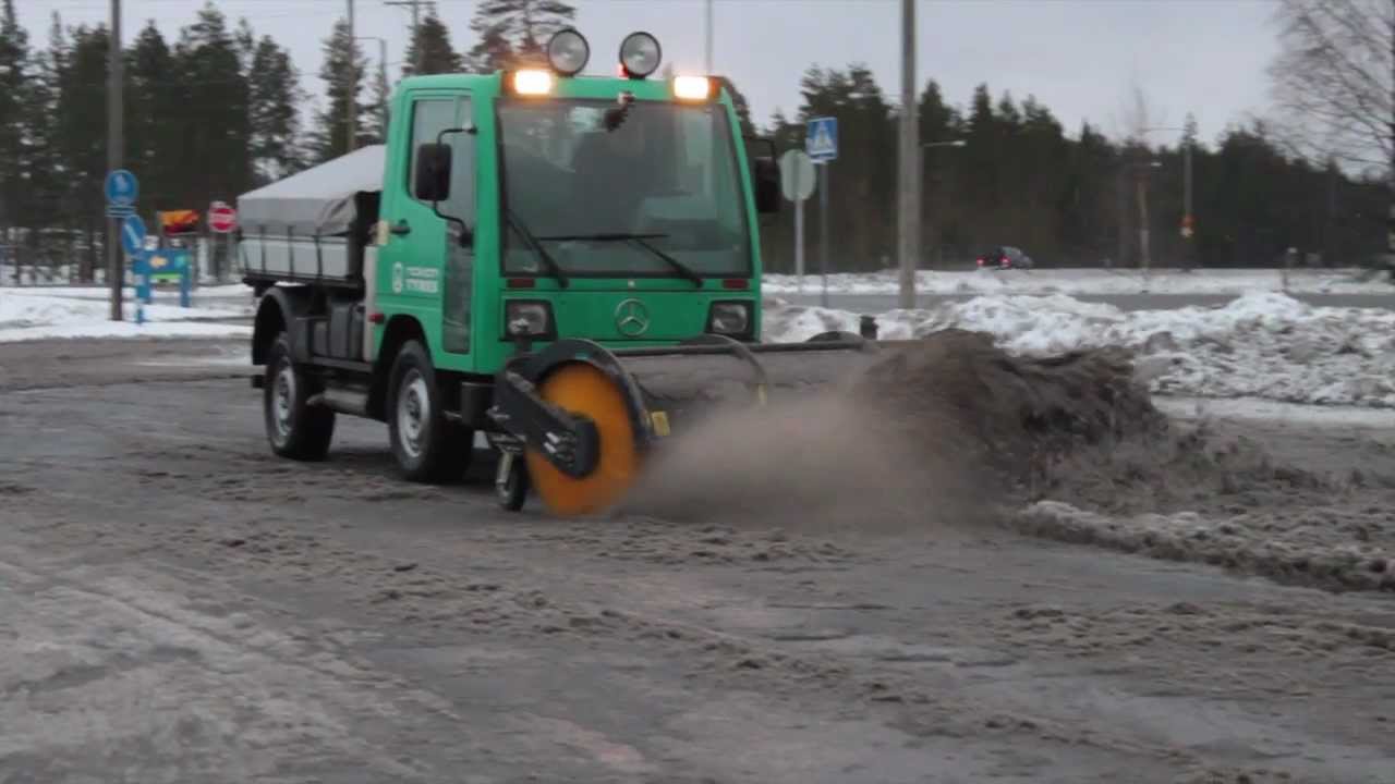 Mercedes Benz Unimog + STARK Avoharja / Rotary broom / Sopvals