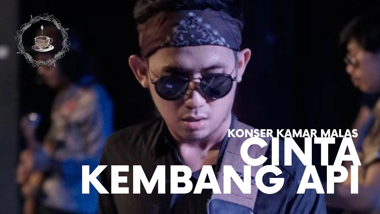 Gie - Cinta Kembang Api di Konser Kamar Malas (LIVE)