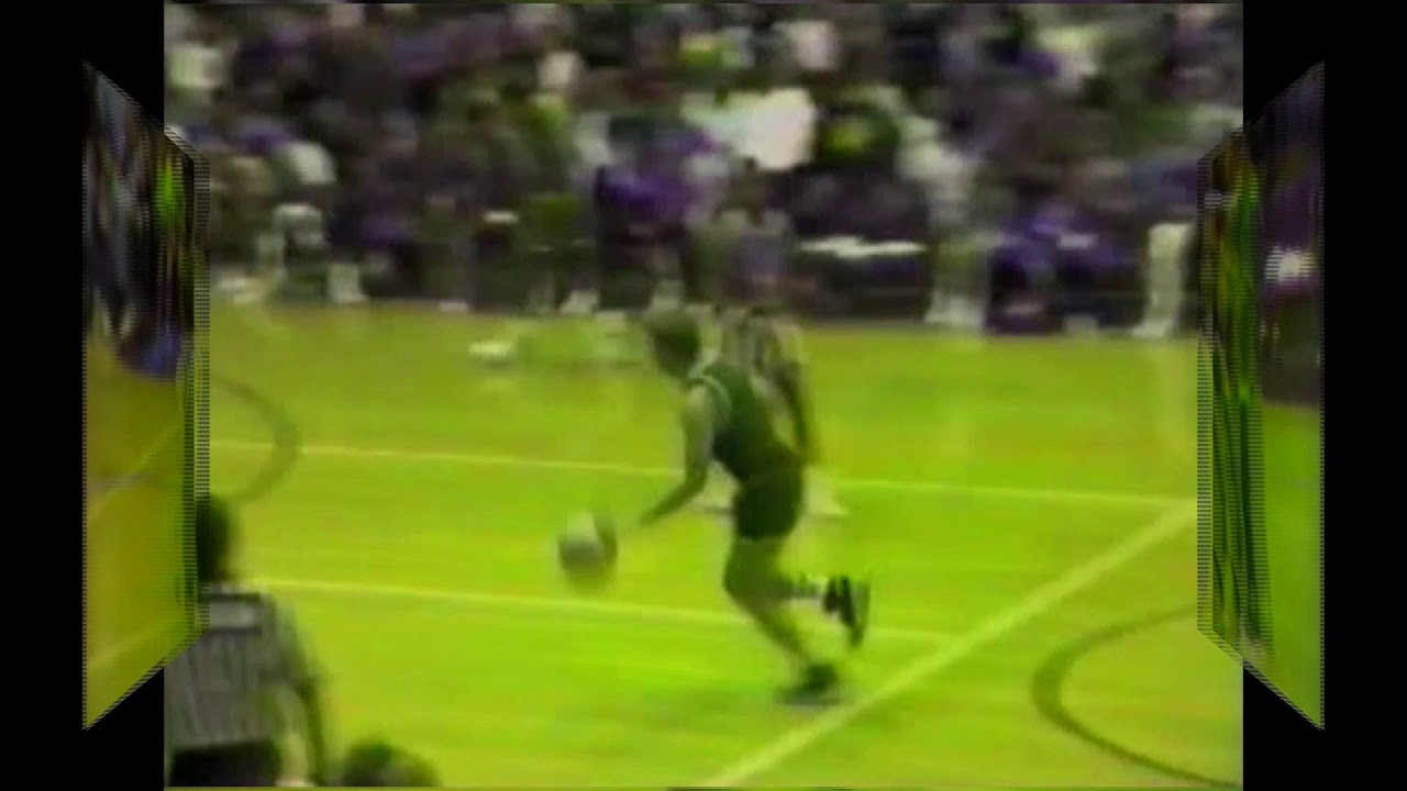 Bill Steckis GLOBETROTTER playing with WASHINGTON Generals