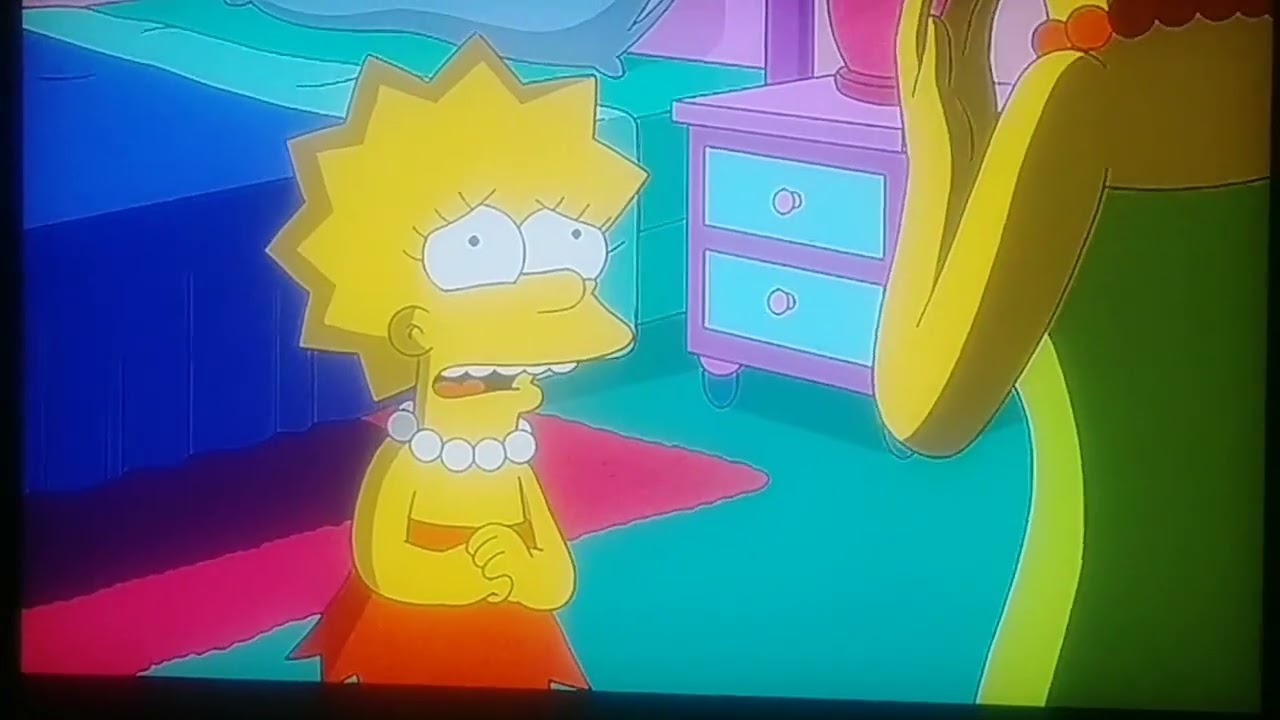 Lisa Simpson wants Marge to Stop Crying