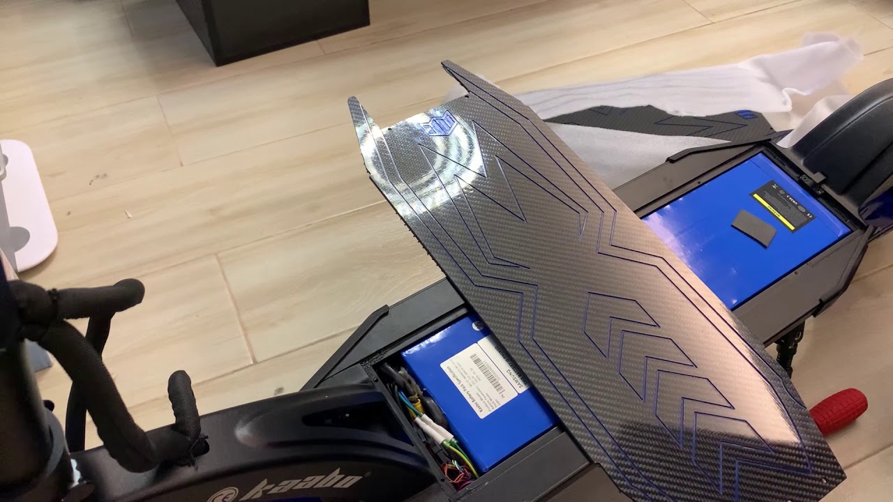 Kaabo Mantis pro+ customise carbon deck and carbon battery cover installation