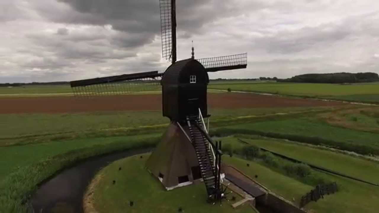 De Zandwijkse en de Uitwijkse molen