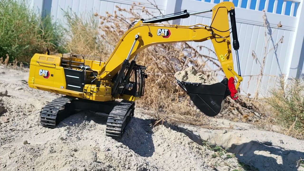 RC Excavator Cat 374 next gen