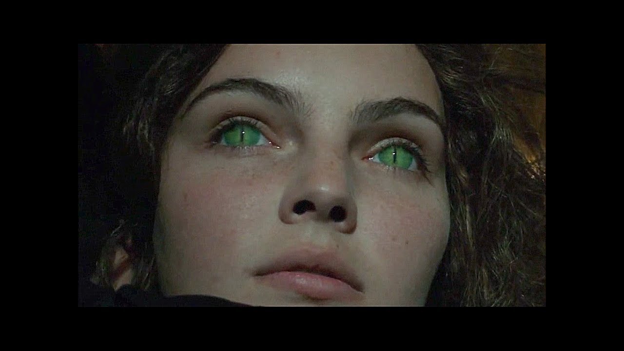 Selina se recupera con la semilla de Ivy | Nace Gatubela - GOTHAM 5X02 - Sub. Espa&ntilde;ol.