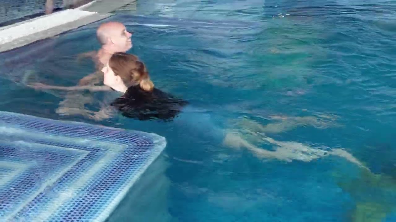 הבריכה במלון בסטארה זגורה