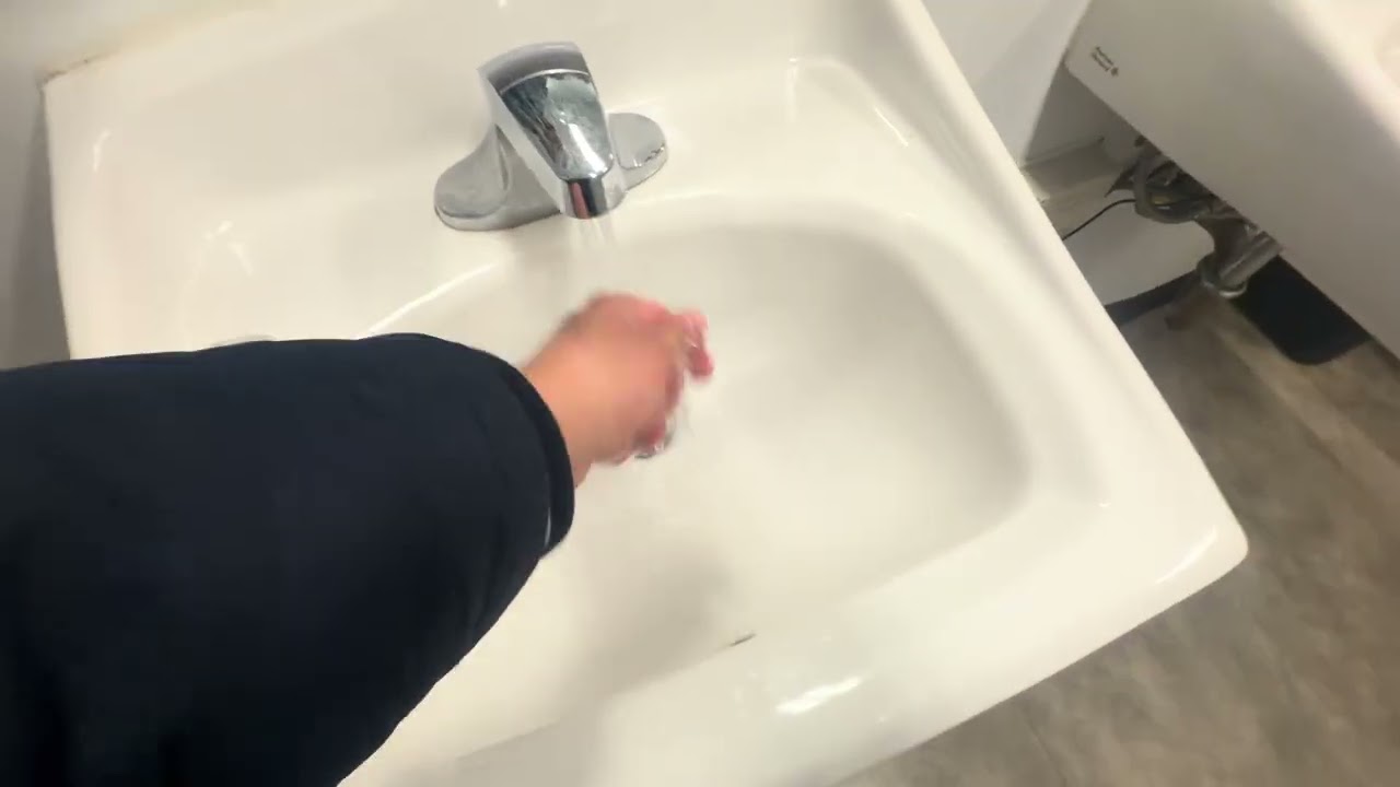 Women’s Restroom Shoot | Old Navy Outlet | Paramus, NJ