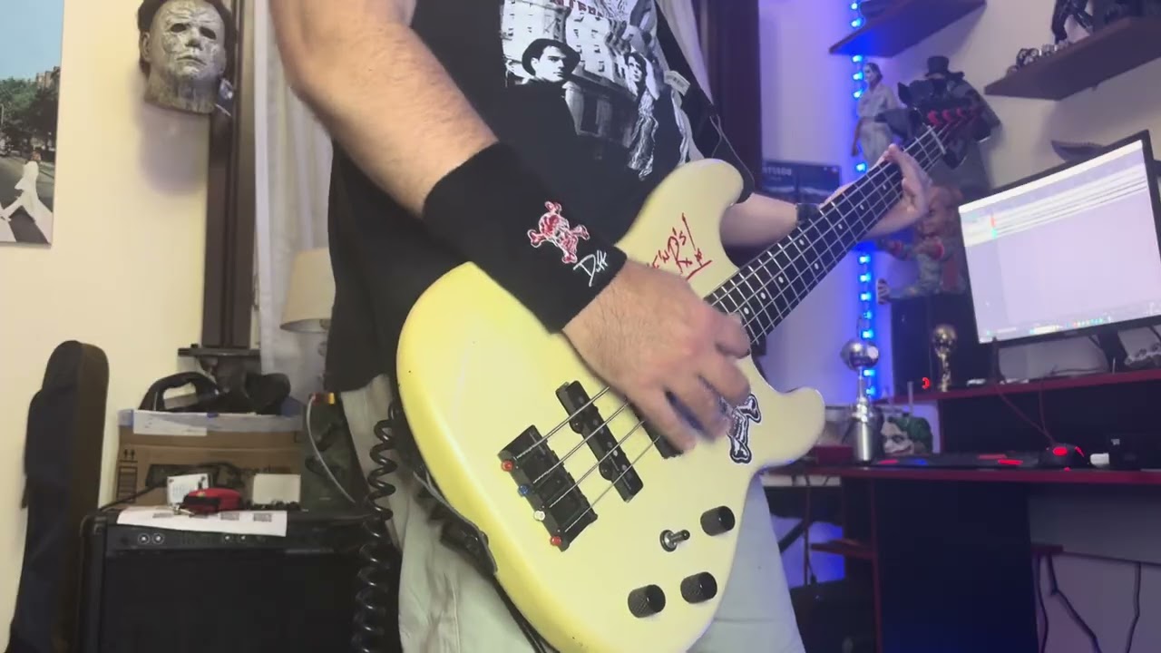 Guns N’ Roses - Yesterday (Basscover) 