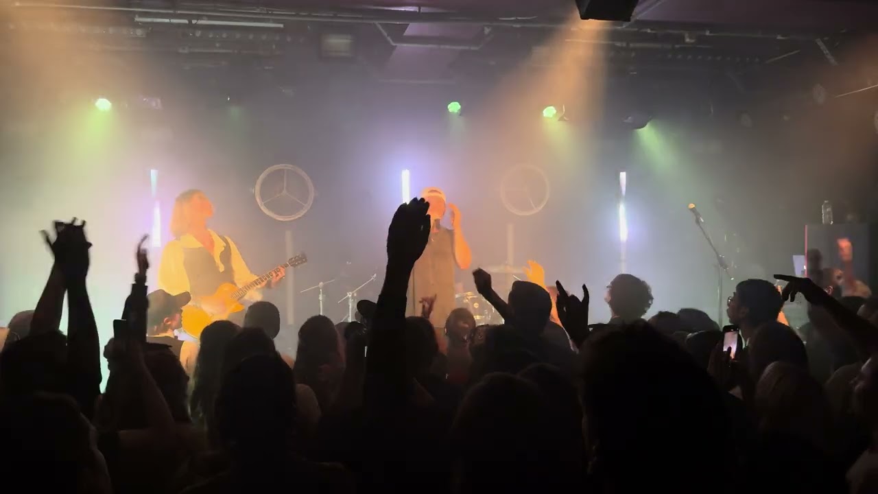 VOILÀ - Train of Thoughts Live at La Maroquinerie in Paris, France - 11/25/24