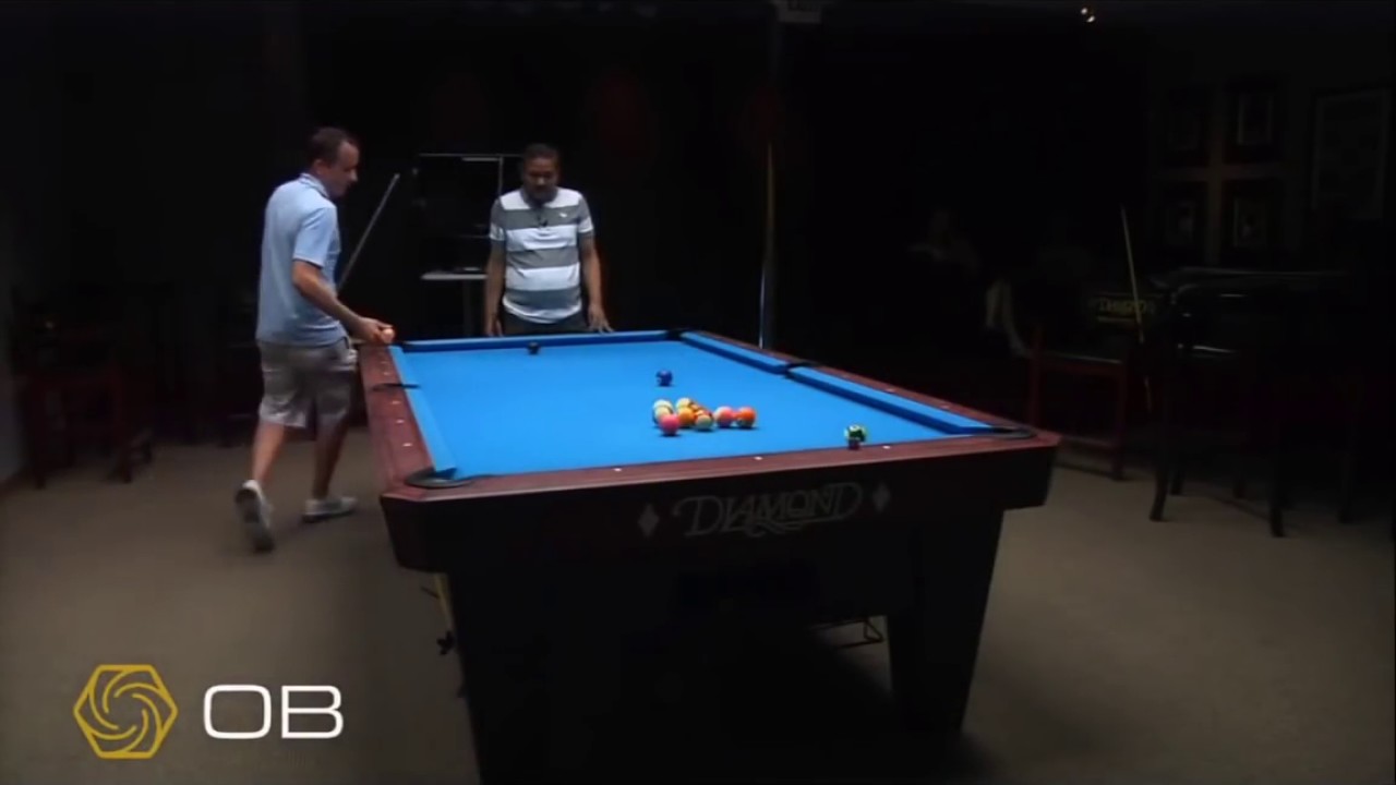 Efren Reyes showing Shane van Boening how to play Russian Pool for the first time