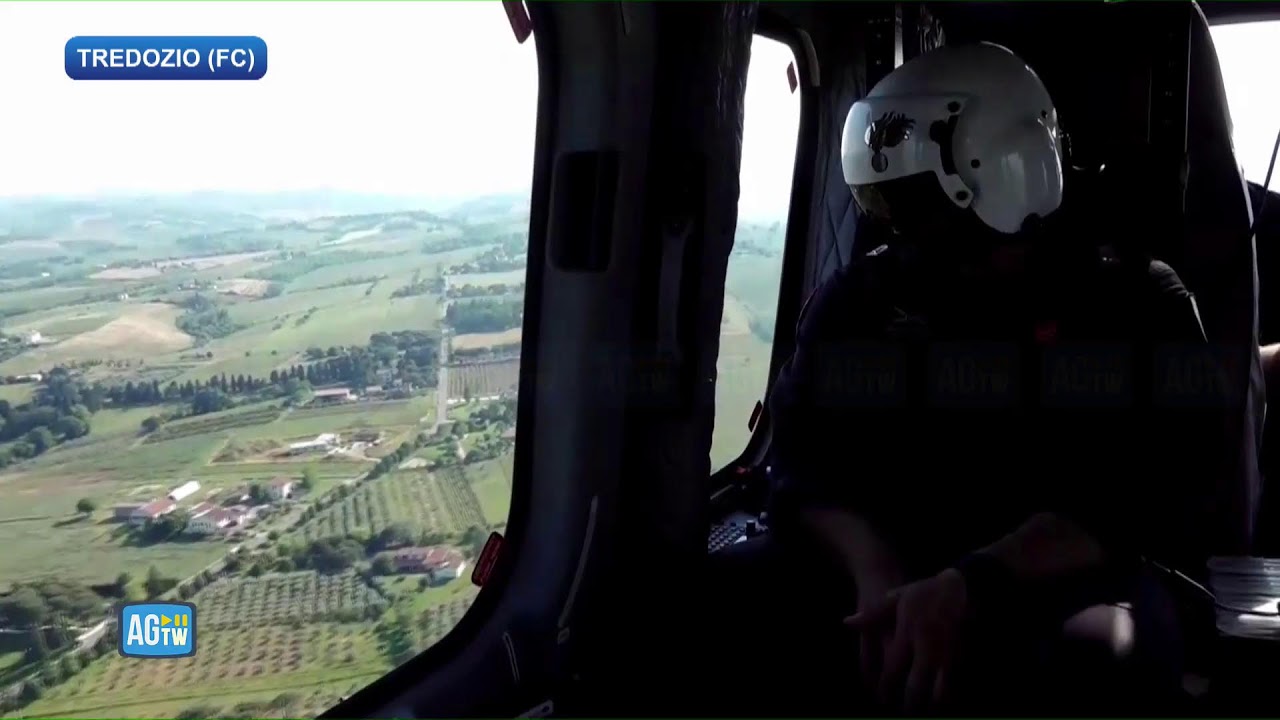 Alluvione Emilia-Romagna, il sorvolo su Tredozio isolato dalle frane [DIRETTA]