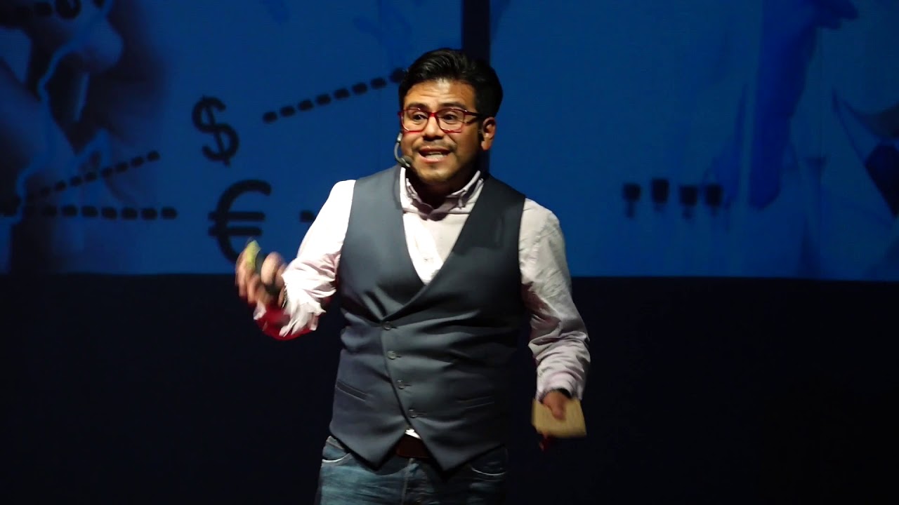 ¿Por qué el arte es necesario en la educación básica? | Juan Carlos Salvador Barrera | TEDxUAEMex