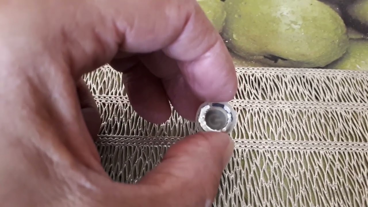 Dolce gusto coffee machine button problem, easy fix, very easy.
